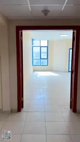 شقة 3 غرف وصالة للبيع ابراج الخور مساحة 2300 قدم
