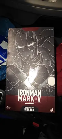 Iron Man Mark Armor Collectible Action Figure - Includes Extra Hands & Head
