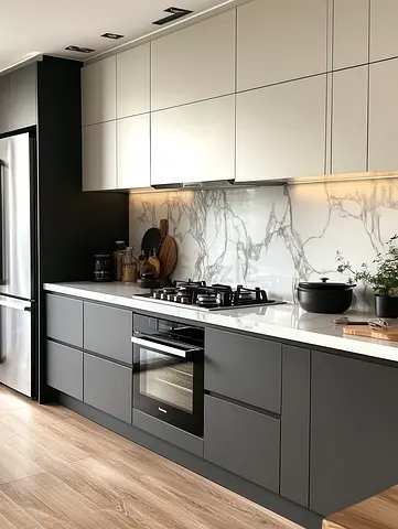 Modern Two-Tone Built-In Kitchen Cabinet Set with Marble Backsplash