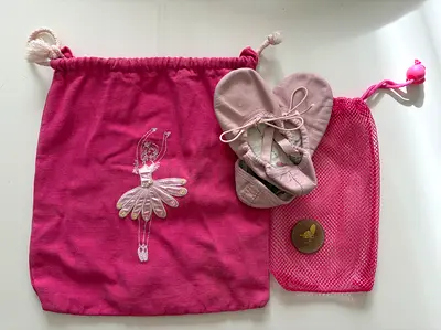 Bloch Bunnyhop Girls Leather Ballet Shoes in Mesh Bag
