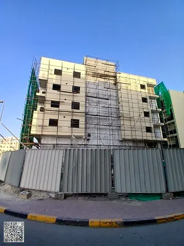 بناية للاستثمار على كورنيش عجمان موقع مناسب للاستثمار