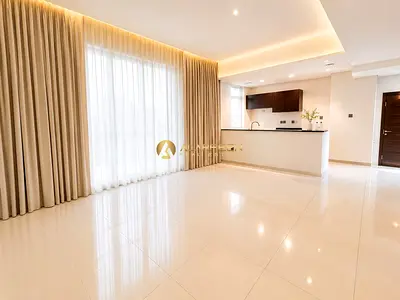 All Ensuite Rooms | Single Row | Curtains Installed