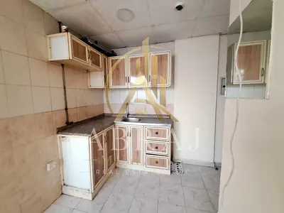 Seprate kitchen studio just in 19k ready to move