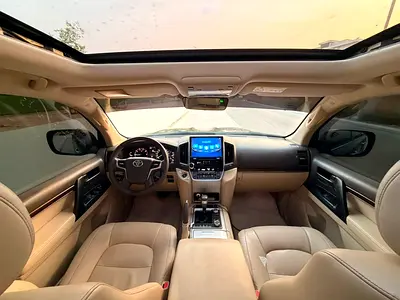 2019 Toyota LAND CRUISER thumbnail 11