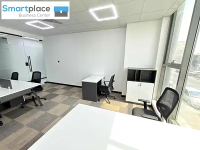 كتب مرن (Flexi Desk) مع عقد "إيجاري" | شامل التكييف المركزي (Chiller) والكهرباء والمياه (DEWA) والإنترنت (WiFi) | شهر مجاني