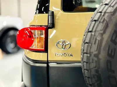 2022 Toyota FJ CRUISER photo 8