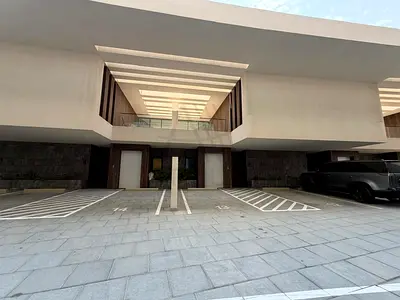 Luxury 4-Bedroom Townhouse | Full Sea View | Al Sail Tower