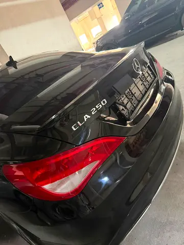 2017 Mercedes-BENZ CLA — миниатюра 4