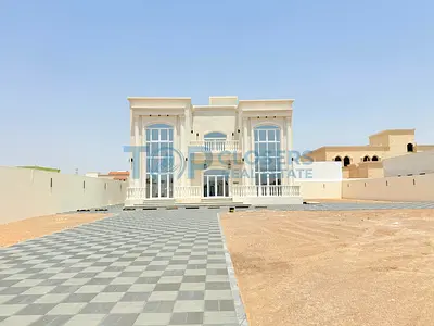 New Villa 5 Masters Br | Big Yard | Prime location