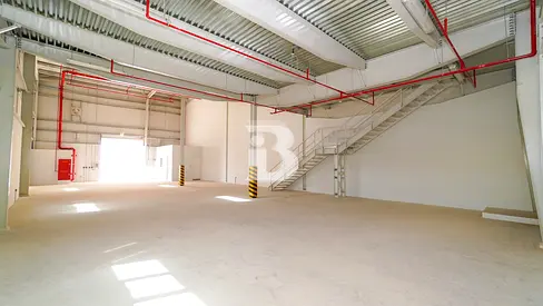 Warehouse Compound|DIP2 (13% Gross Roi (No Agents)