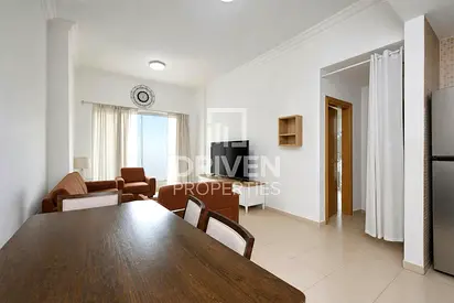 Spacious Living | Scenic Canal and Marina Views
