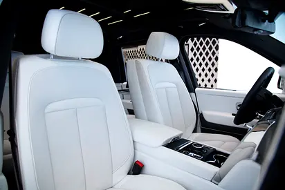 صورة 16 لـ 2019 ROLLS-ROYCE CULLINAN