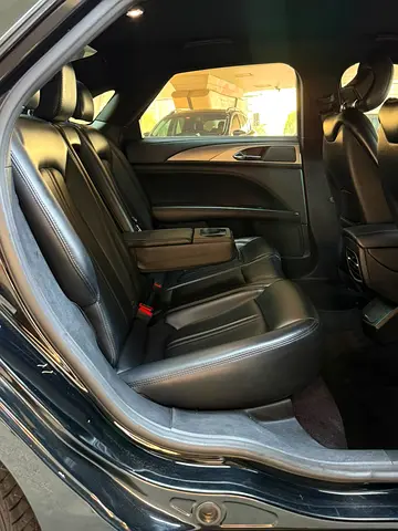 صورة 9 لـ 2017 Lincoln MKZ