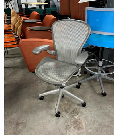 Herman miller Aeron classic silver
