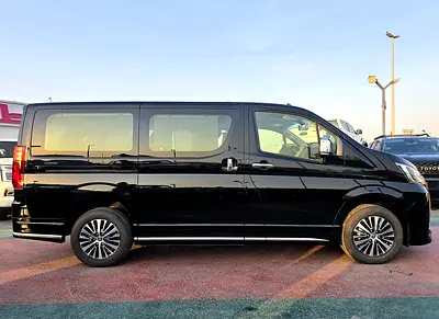 صورة 4 لـ 2025 Toyota GRANVIA