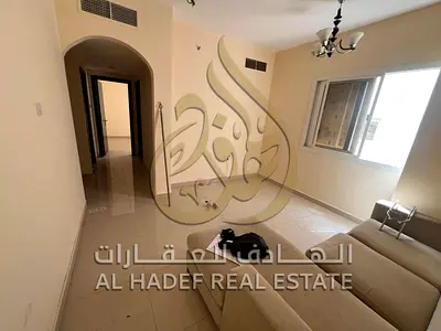 غرفة وصالة للإيجار السنوي في البوطينة الشارقة | قريب من نستو | تكييف وغاز مركزي | صيانة مجانية بالكامل | مساحة واسعة | 4 دفعات
