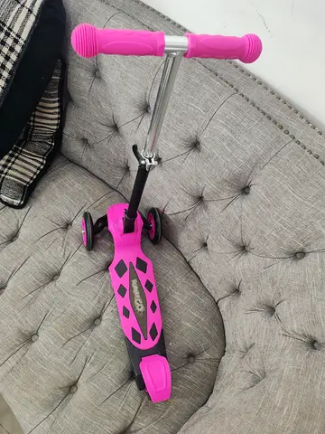 Pink 3-Wheel Kids Scooter - Adjustable Handle, Good Condition