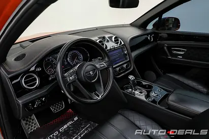 صورة 14 لـ 2017 Bentley BENTAYGA