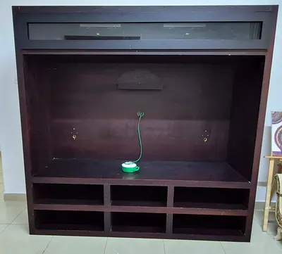 Large Wooden Entertainment/TV Cabinet with Storage Shelves