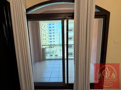 FULLY FURNISHED - ELEGANT 2 BHK - CLOSE TO MOE