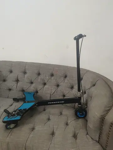 Foldable 3-Wheel Kids Scooter / Drift Trike - Blue