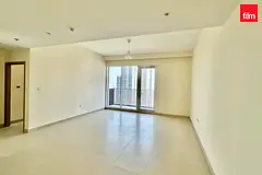 Modern + Elegant 1br | Vacant | Park View