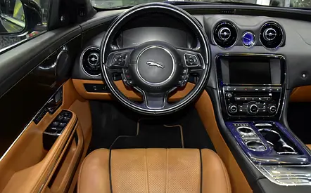 2013 Jaguar XJ — миниатюра 12