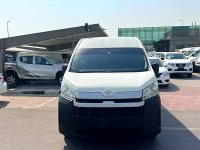 2022 Toyota HIACE 照片 2