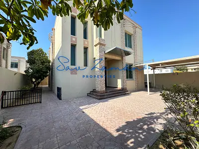SPACIOUS 5BR MAIDS PRIVATE POOL GARDEN INDEPENDENT CORNER VILLA