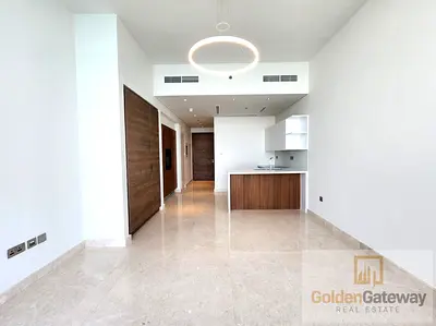 Beautiful Sea View | Newly Painted | Well Lit
