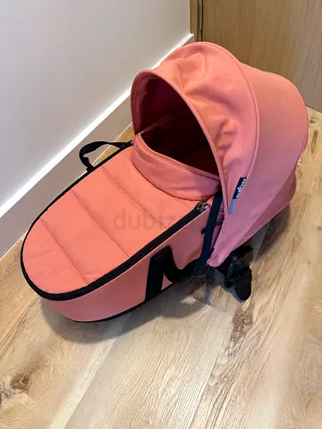 Yo-yo bassinet for new born with adaptors pink