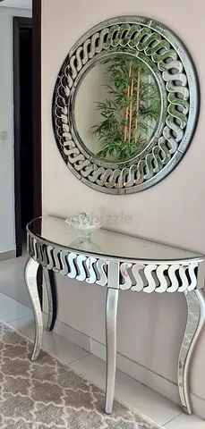 Mirrored Console Table with Decorative Round Mirror - good Condition with minor scratches