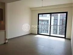 Modern Two Bedroom on Central Park Tenanted