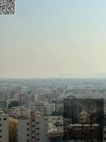شقة واسعة بغرفة نوم واحدة - شرفة بإطلالة مفتوحة - غاز مركزي - خزائن ملابس - موقف سيارات - مباشرة على شارع خليفة بن زايد - قريبة من جميع الخدمات