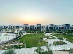 CORNER | BRAND NEW | PRIVATE GARDEN | VACANT