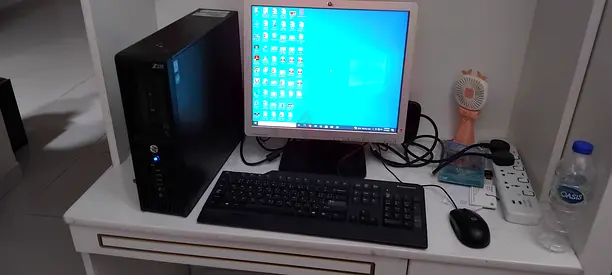 Used Hp Desktop PC Tower with 19" Monitor, Keyboard & Mouse - Ready to Use