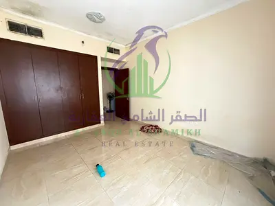 اكبر واجمل ثلاث غرف ماستر وصالة في منطقة المجاز 2 مع بلكونة واسعة باطلالة مفتوحة وخزائن حائط