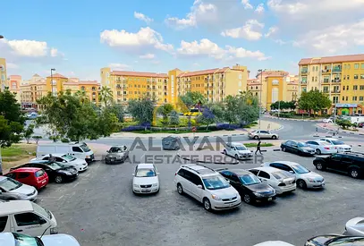 Investment Opportunity Extra Large Studio Roundabout view Spain Cluster