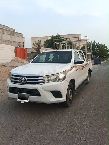 Toyota hilux double cabin 2016
