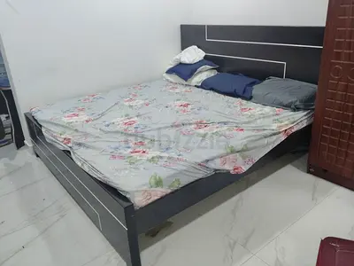 Modern Dark Wood King Size Bed Frame 6×6 feet, specially made