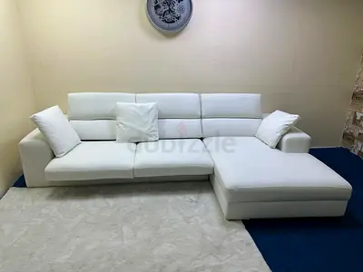 Looks like new condition marina home lshape sofa