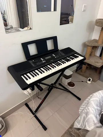 Yamaha Portable Keyboard with Stand and Sustain Pedal - Excellent Condition
