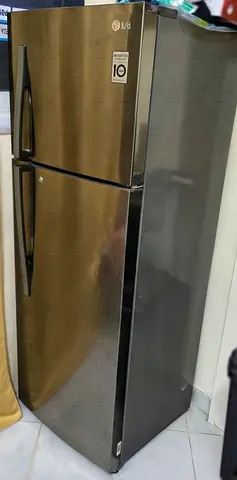 LG double door refrigerator in excellent condition