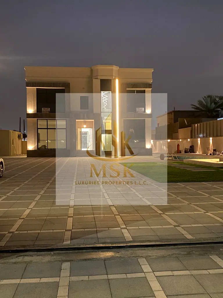 RENOVATED VILLA | GENEROUSLY SIZED ROOMS | PRIME AREA