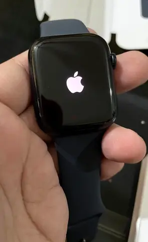 Apple smart Watch Series 11 master copy (Brand New Good working condition) with silicone band