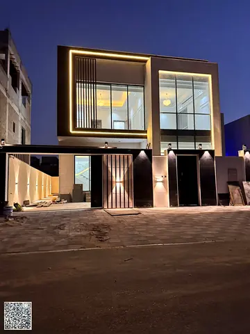 Interior carport - Bedrooms with glass wardrobes - 4 CCTV surveillance cameras - Luxury finishes
