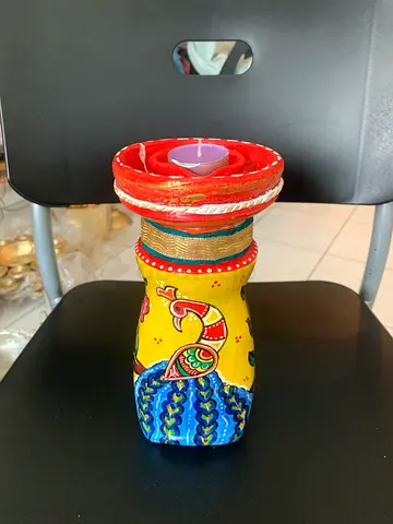 Tea candle holder