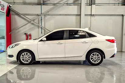 صورة 5 لـ 2020 FORD ESCORT