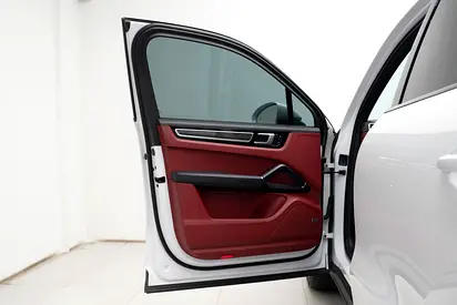 2020 Porsche CAYENNE — миниатюра 18