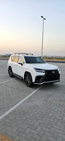 صورة مصغرة 2 لـ 2023 Lexus LX-SERIES